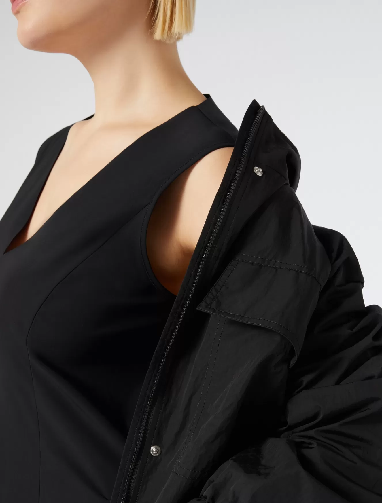 Mäntel & Trenchcoats | Mäntel & Trenchcoats<Marina Rinaldi Wasserdichte Jacke aus Nylon-Canvas SCHWARZ